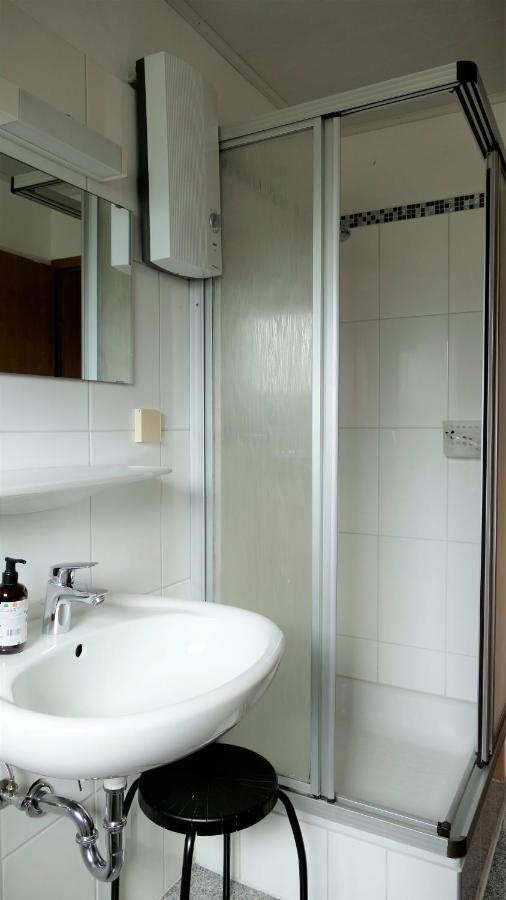 Helles Ferienhaus Im Landhausstil Fuer Bis Zu 10 Personen Frielendorf Extérieur photo
